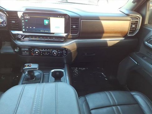 Used 2024 Chevrolet Silverado 1500 High Country w/ High Country Premium Package image 19