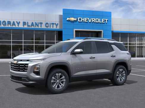 New 2026 Chevrolet Equinox LT FWD image 2