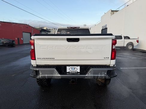 Used 2021 Chevrolet Silverado 2500 LTZ w/ LTZ Premium Package image 4