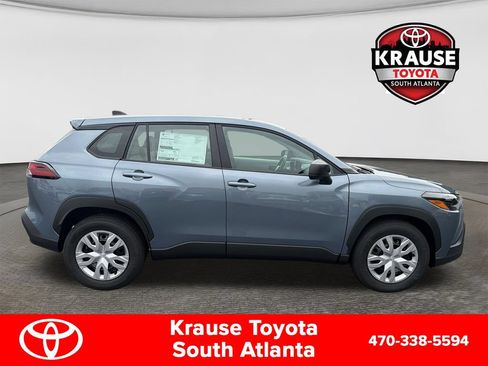 New 2026 Toyota Corolla Cross L FWD image 9
