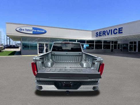 Used 2025 GMC Sierra 1500 SLT AWD/4WD image 10