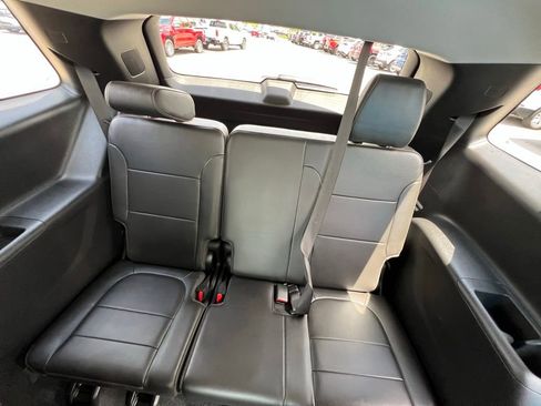 Used 2021 Chevrolet Traverse Premier AWD/4WD image 22