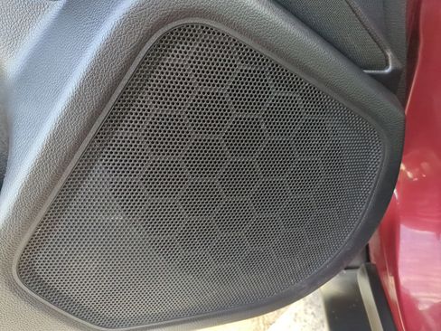 Used 2019 Subaru Outback 2.5i Premium image 15