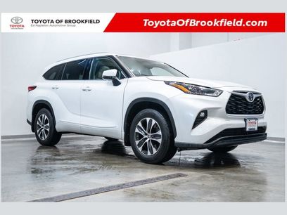 Used 2022 Toyota Highlander XLE