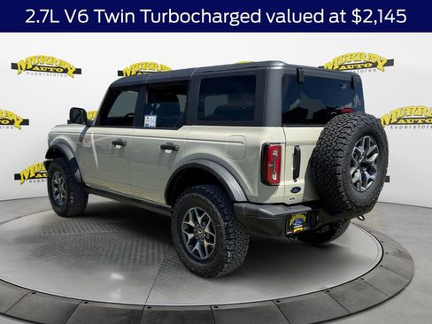 New 2025 Ford Bronco Badlands image 3