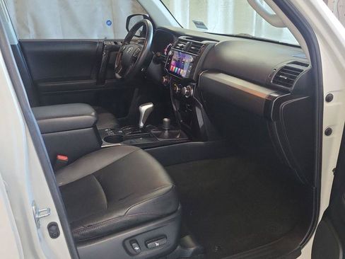 Used 2021 Toyota 4Runner TRD Off-Road Premium w/ Moonroof Package AWD/4WD image 14