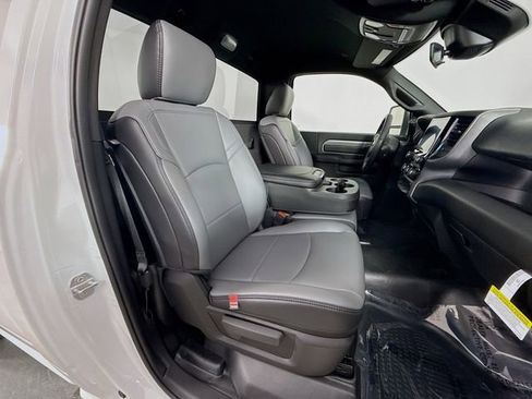 New 2026 RAM 2500 Tradesman w/ Chrome Appearance Group image 21