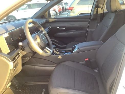 Certified 2026 Hyundai Santa Cruz SE FWD image 9