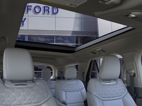 New 2026 Ford Explorer Platinum w/ LUX Leather Package AWD/4WD image 37