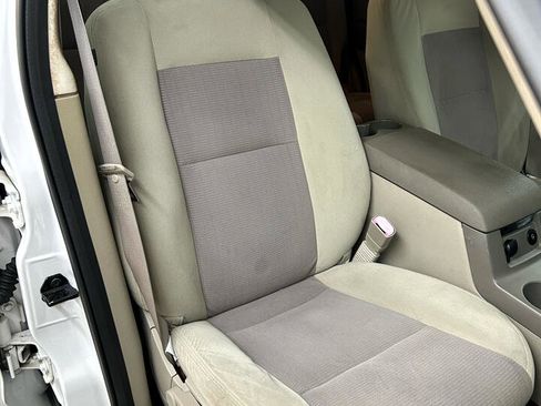 Used 2007 Ford Explorer Sport Trac XLT image 13