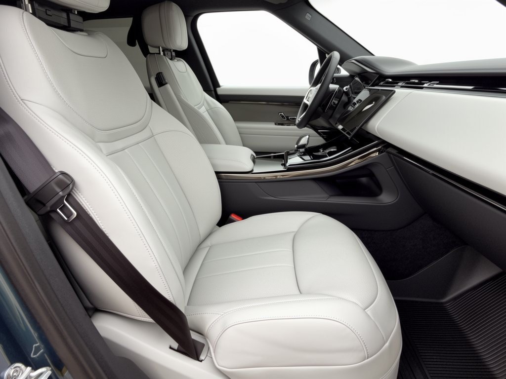 New 2027 Land Rover Range Rover Sport SE AWD/4WD image 28