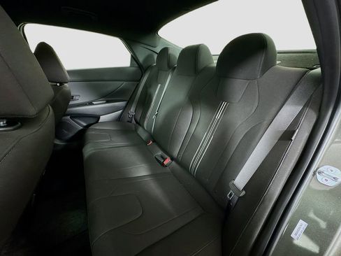 Certified 2025 Hyundai Elantra Sport image 23