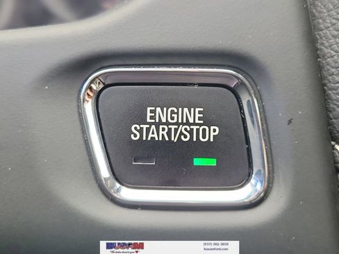 Used 2021 GMC Acadia SLE w/ Driver Convenience Package FWD image 28