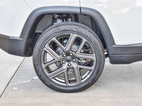 New 2026 Jeep Compass Limited image 12