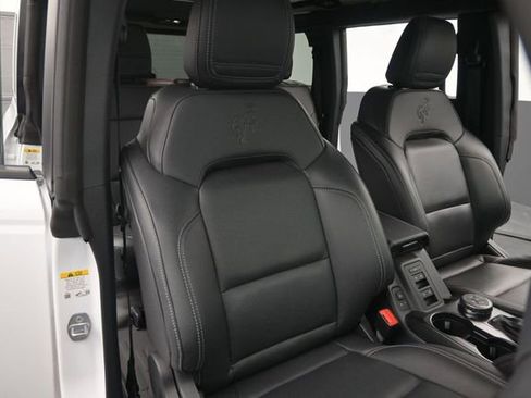 Used 2025 Ford Bronco Badlands AWD/4WD image 19