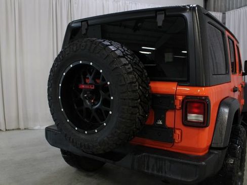 Used 2018 Jeep Wrangler Unlimited Sport S AWD/4WD image 31