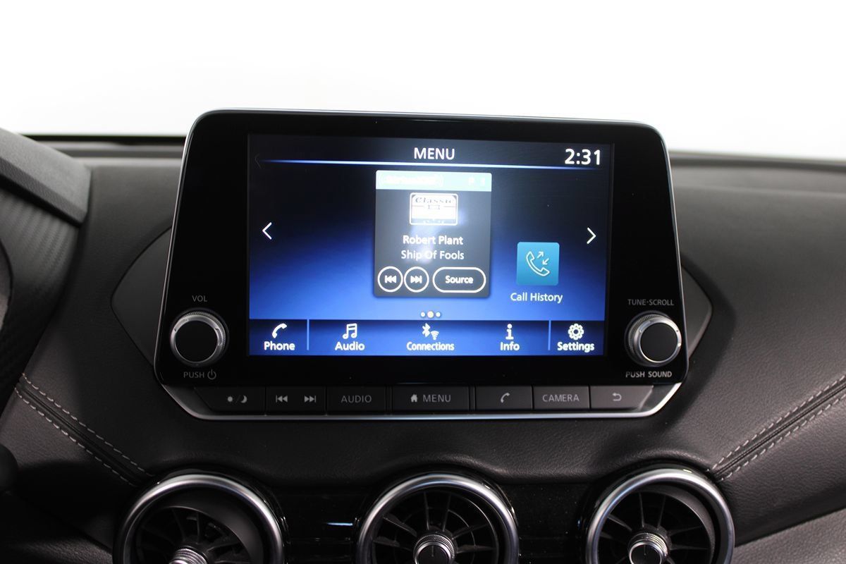 Used 2024 Nissan Sentra SV FWD image 22