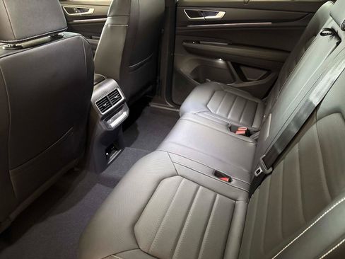 New 2026 Volkswagen Atlas Cross Sport SEL R-Line image 14