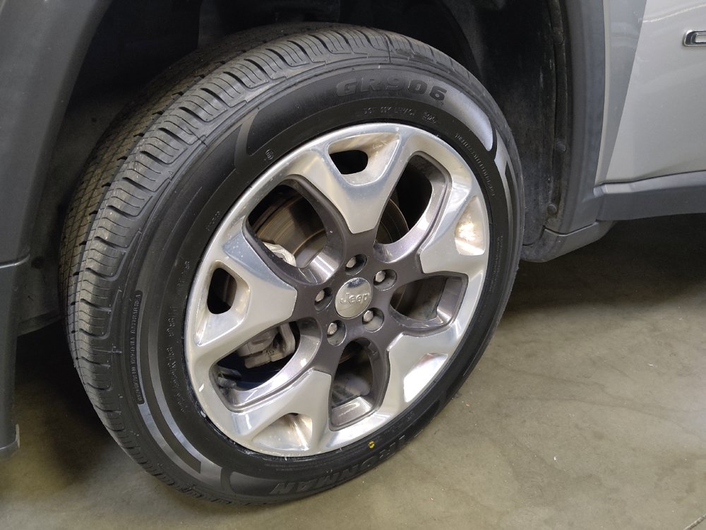 Used 2021 Jeep Compass Limited AWD/4WD image 31