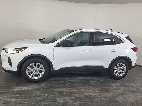 Used 2024 Ford Escape Active image 12