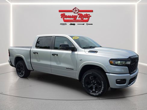New 2026 RAM 1500 4x4 Crew Cab image 7
