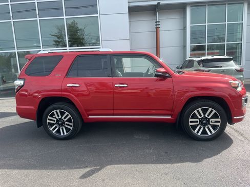 Used 2021 Toyota 4Runner Limited image 4