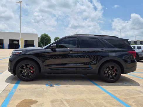 Used 2023 Ford Explorer ST w/ Equipment Group 401A AWD/4WD image 9