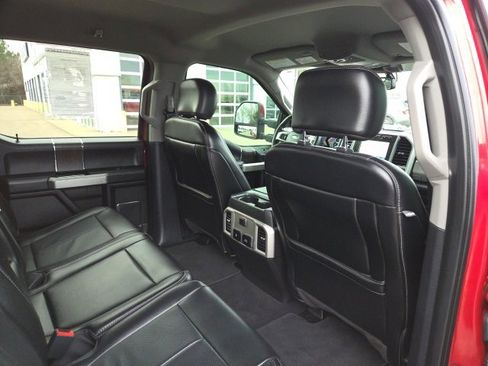 Used 2020 Ford F350 Lariat w/ Lariat Ultimate Package image 44