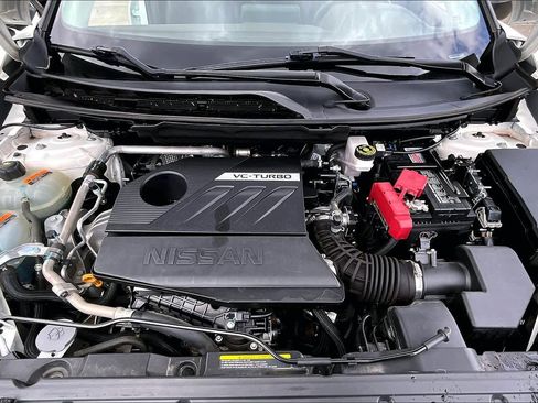 Used 2023 Nissan Rogue S image 29