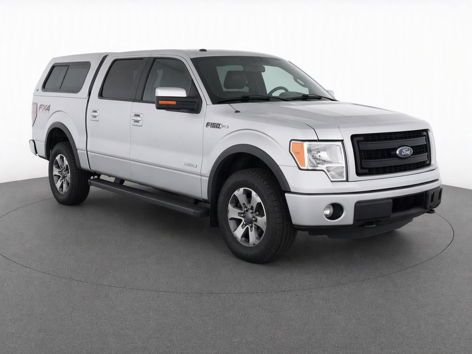 Used 2014 Ford F150 FX4 w/ Equipment Group 402A Luxury AWD/4WD image 2