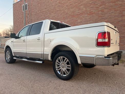 Used 2008 Lincoln Mark LT 4x4 image 5
