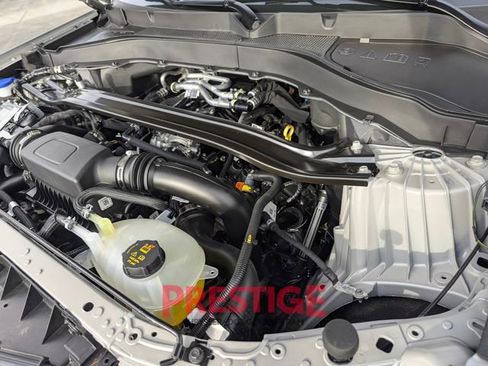 Used 2025 Ford Explorer Platinum w/ Ultimate Package image 34