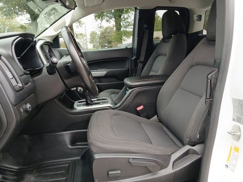 Used 2020 Chevrolet Colorado LT w/ Safety Package image 15