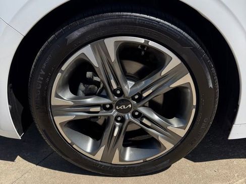 Used 2023 Kia K5 EX w/ EX Premium Package FWD image 9
