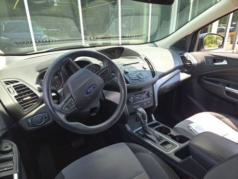 Used 2018 Ford Escape SE AWD/4WD image 2