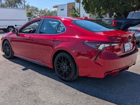 Used 2022 Toyota Camry SE w/ TRD Appearance Package (TMS) image 5