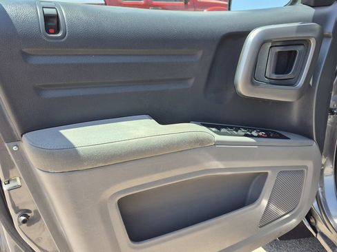 Used 2012 Honda Ridgeline RTS image 7