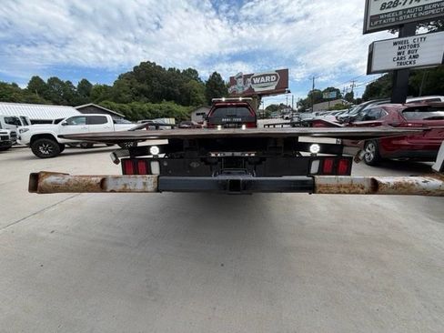 Used 2023 RAM 5500 SLT w/ Quick Order Package 2YG SLT AWD/4WD image 39