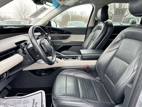 Used 2024 Lincoln Nautilus Reserve image 20