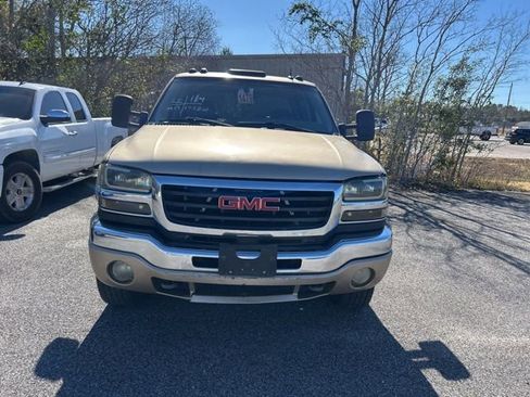 Used 2004 GMC Sierra 2500 SLT w/ Heavy-Duty Power Package image 7