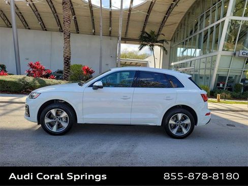 Certified 2023 Audi Q5 2.0T Premium w/ Convenience Package image 11