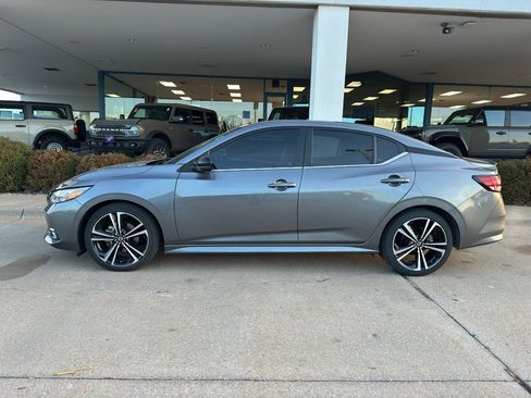 Used 2023 Nissan Sentra SR w/ Trunk Package image 4