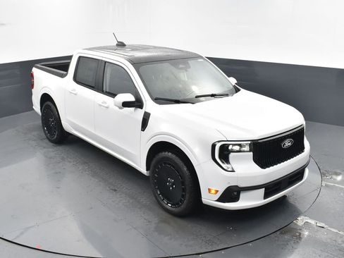 New 2025 Ford Maverick Lobo image 22