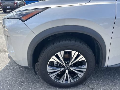 Used 2023 Nissan Rogue SV FWD image 18