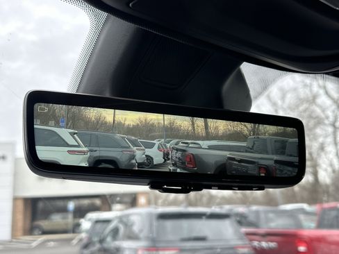 New 2026 Jeep Grand Cherokee Limited Reserve image 9