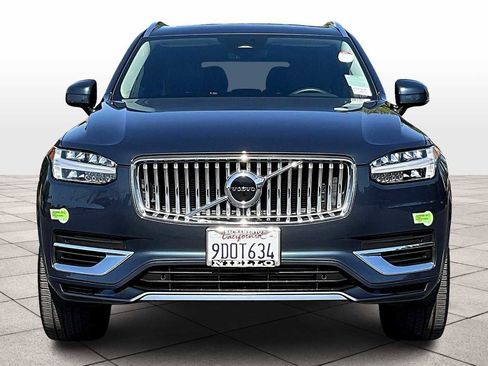 Used 2023 Volvo XC90 T8 Core image 3