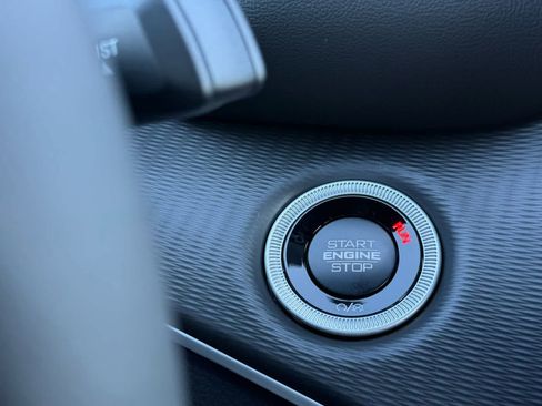 New 2025 Jeep Grand Cherokee L Laredo image 26