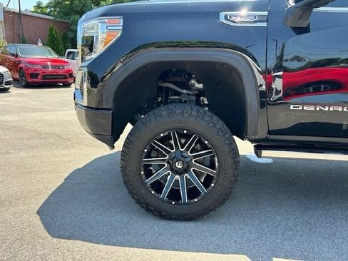 Used 2021 GMC Sierra 1500 Denali w/ Denali Ultimate Package AWD/4WD image 10