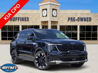 Certified 2025 Kia Sorento EX w/ Panoramic Sunroof Package