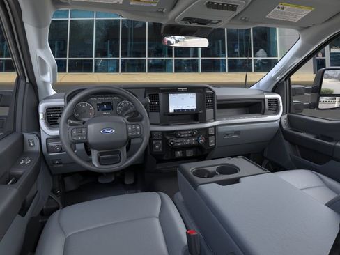 New 2026 Ford F550 4x4 Regular Cab Super Duty image 9